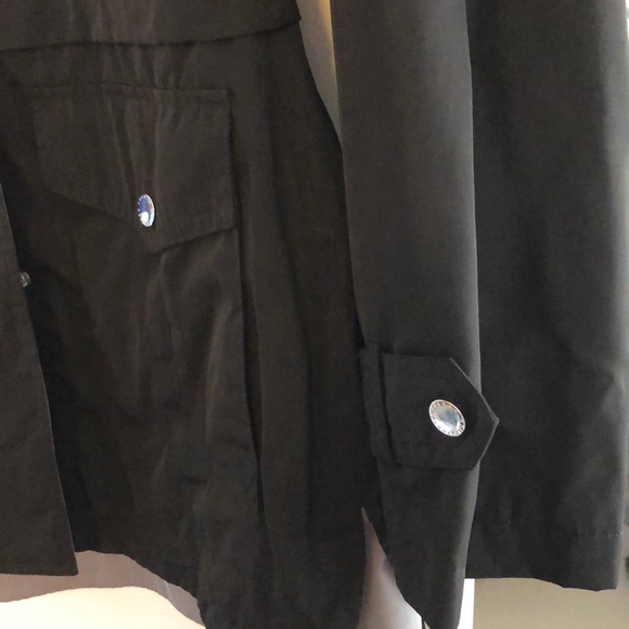 Cute Black and Grey Anorak Jacket - Picture 5 of 16